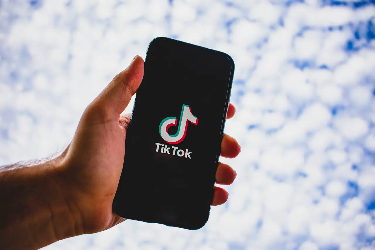 How to Make Money on Tik Tok Without Showing Your Face